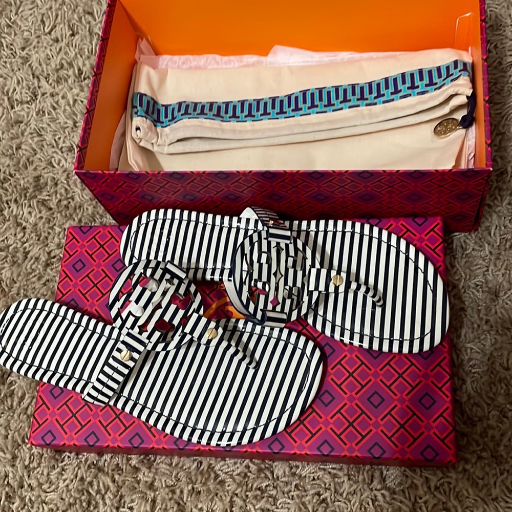 New with box and bag Tory Burch Miller Sandals